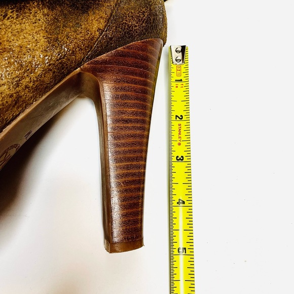 Michael Kors Lara Sherpa Cuffed Studded Platform Faux Shearling Bootie Heel - Picture 13 of 14